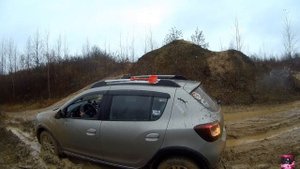 Sandero Stepway и Duster покоряют грязь! Моноприводный оффроуд!