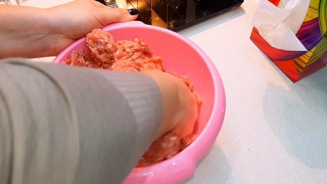 2 вида пельменей, а какой вам по душе?