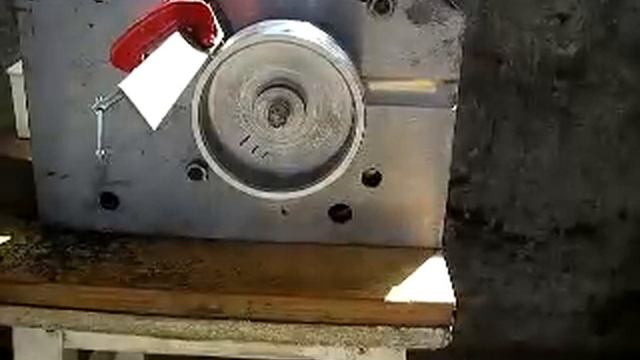 Устранение биений ведущего шкива гриндера.avi смотреть онлайн