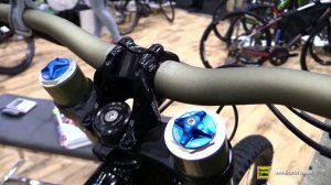 2016 Giant Glory Adanced 27.5 Montain Bike - Walkaround - 2016 Salon Velo Montreal