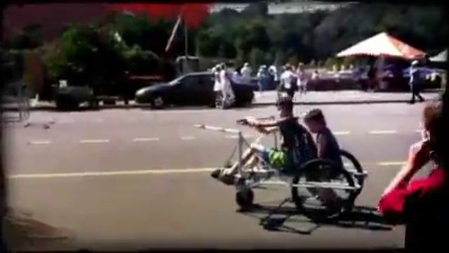 Лев на рукомобиле. Лужники (Created with @Magisto) смотреть онлайн