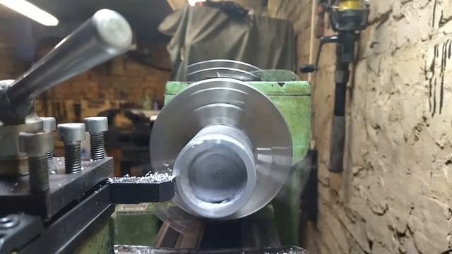 Плавка алюминия в печи на отработке. смотреть онлайн