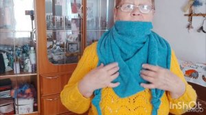 Навязала  -продаю шали и и палантины  .