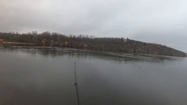 РЫБАЛКА В ЗАПОРОЖЬЕ!!! СТАРЫЙ ДНЕПР!!! В ПОИСКАХ ТАРАНИ!!! смотреть онлайн