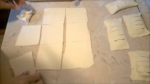 Слойки с творогом!Очень просто,быстро и вкусно.
