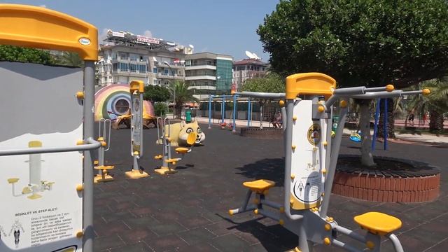 Пляж Клеопатры в Алании Детские площадки и аттракционы Kleopatra Beach  Attractions ziminvideo
