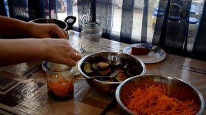 Баклажаны на зиму с морковью, луком и чесноком