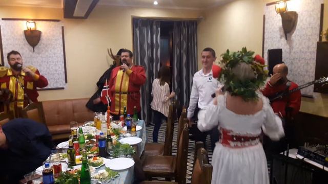 Татьяна Лютикова и Братья Трояны. Банкет под ключ. Краснодар смотреть онлайн