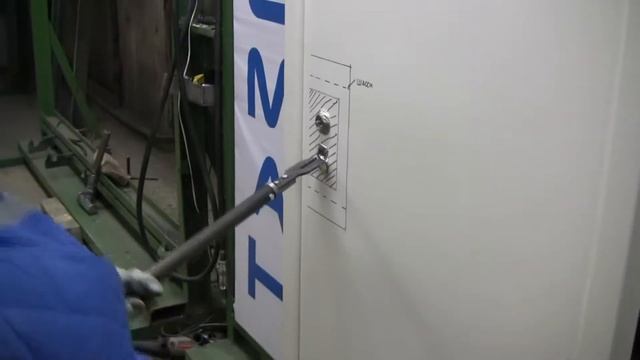 Дверь Н-102 с защитой от килечного ножа. Заводские испытания НЕМАН смотреть онлайн