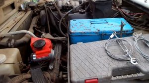Использование свободного пространства под капотом Нивы