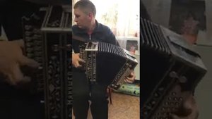 Гармонисты из народа: Николай Холин. Гармонь Мякушева.