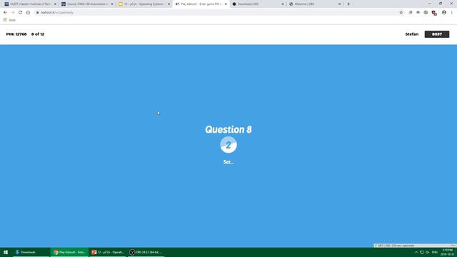 2019-10-31 Playing Kahoot смотреть онлайн