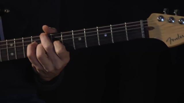 FENDER STRATOCASTER DELUXE HSH 2015 SILVERBURST REVIEW смотреть онлайн