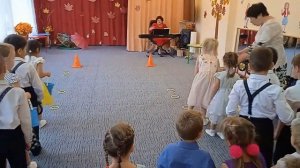 Эстафета «Посади и собери урожай».