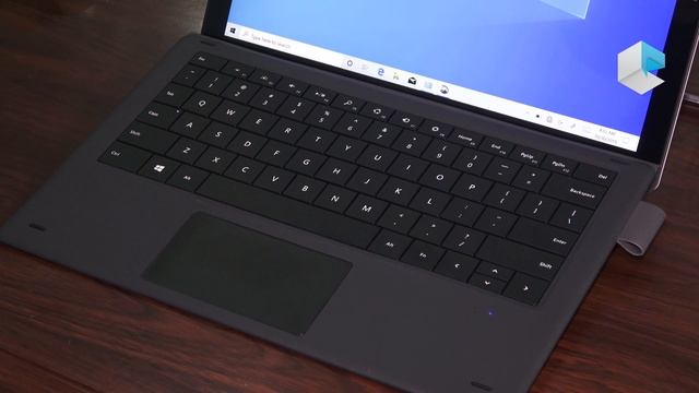 Chuwi Ubook Pro unboxing e prova hands-on смотреть онлайн