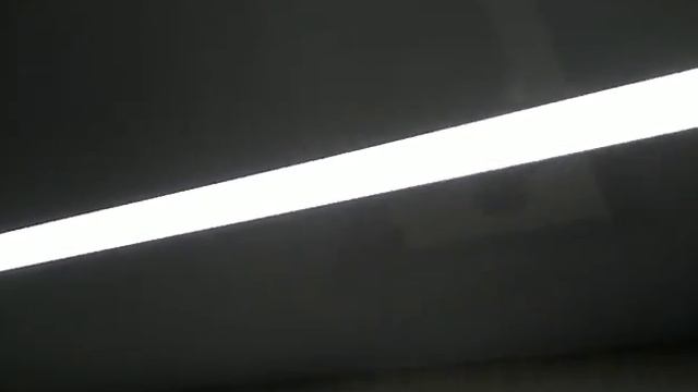 Видео натяжного потолка с парящей линией смотреть онлайн