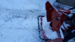 Уборка снега мотоблоком фаворит со снегоуборочной приставкой ЗИД. ДИЗЕЛЬ МБ-2