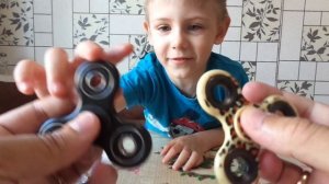 Фиджет спиннер. Игра со спиннером. Cпиннер трюки.