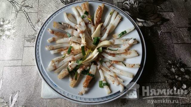 Сало со специями кунжутом и чесноком