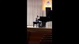 C. Слонимский Дюймовочка