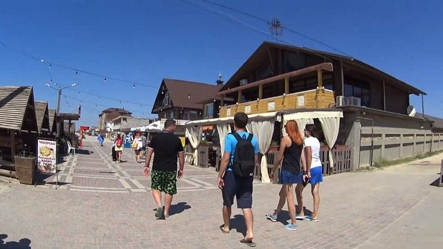 ВТОРОЙ ДЕНЬ. ПРИБРЕЖНОЕ. КРЫМ. ДЕЛЬФИНЫ. МЕДУЗЫ. ОБЗОР НАБЕРЕЖНОЙ ПРИБРЕЖНОГО. МОРЕ.