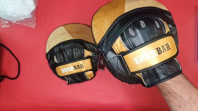 SPARBAR® SB1 FOCUS PADS - GOLD & BLACK Review-Обзор боксерских лап SPARBAR аналог rival rpm100.