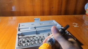 обзор на отвёртку реверсивную с набором бит и головок