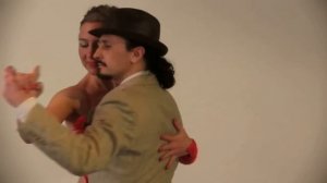 Carpet Tango: The most funny tango video ever!!!