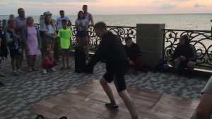 Брэйк данс, MC показал все на что способен. Ейск набережная.
