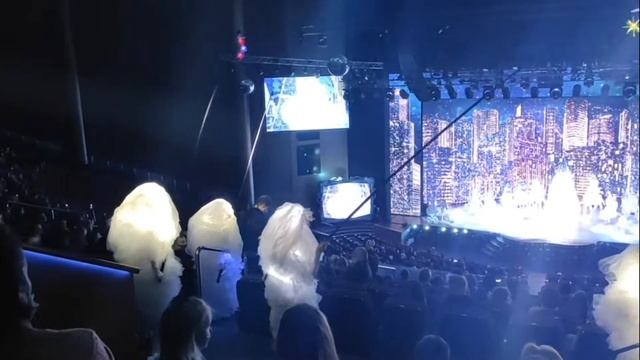 ? VLOG: Ёлка в Крокус сити Холл/ "Тайна вселенной Деда мороза" в Crocus City Hall