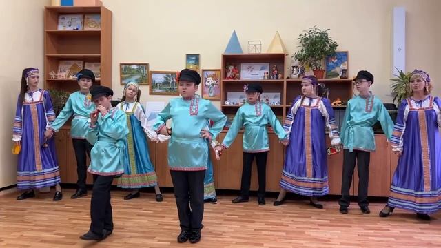 Попурри на тему русских народных песен. Ансамбль "Чечевица" г Ульяновск  ноябрь 2023 г