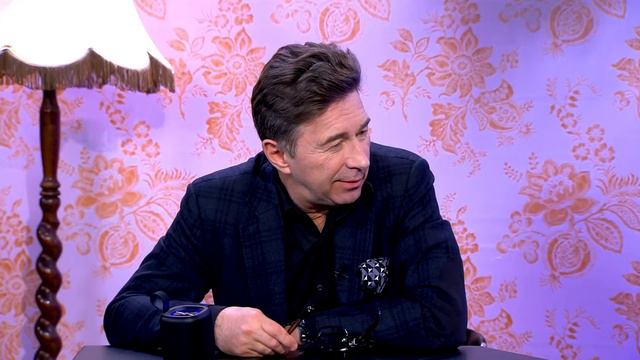 Валерий Сюткин и INSTASAMKA слушают The Limba СМУЗИ - #Музыкалити