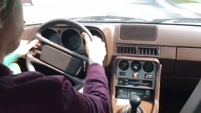 1983 Porsche 944 смотреть онлайн