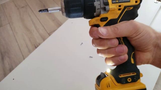 Dewalt dcd701 плохо реагирует кнопка смотреть онлайн