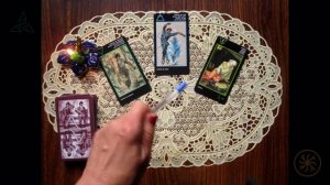 Таро Манара.  Пара -- Женщина-Водолей --Мужчина-Весы.