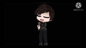 жёлтая футболка