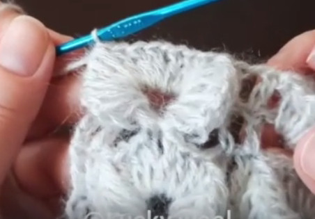 Объёмное вязание крючком с элементами тунисского вязания. Узор для шалей смотреть онлайн