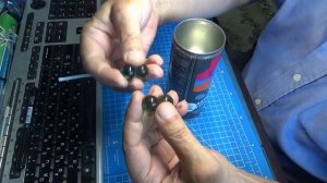 ШОК! Что оказалось внутри баллончика с краской!