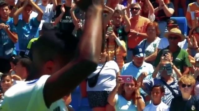 ВОТ ЭТО ДА! РОНАЛДУ ВЫСМЕЯЛ МЕССИ КОТОРЫЙ ПОБИЛ ЕГО РЕКОРД В МАТЧЕ ЗА ПСЖ! ТАКОГО НЕ ОЖИДАЛ НИКТО! смотреть онлайн