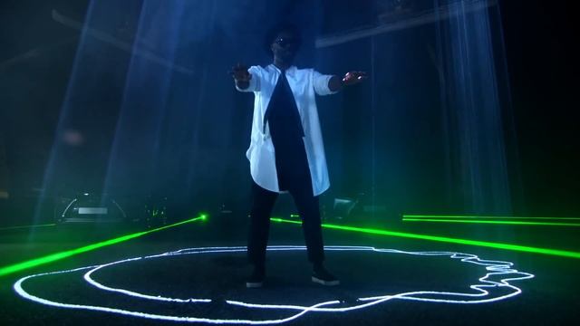 Will.I.Am and Lexus create a laser and sound spectacular  AutoMotoTV