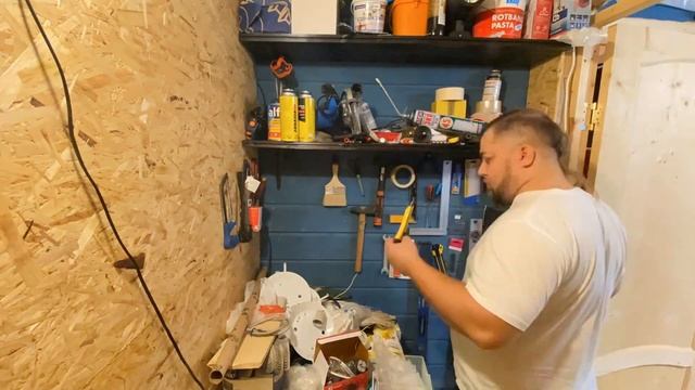 Зима 2022// Победа над мышами//А зима будет // Потолок в котельной из пластиковых белых панелей смотреть онлайн