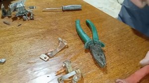 Добываю техническое серебро из контактов. Полный разбор.