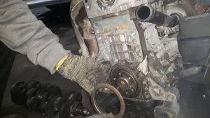 WV LUPO 1.4L AUA метка датчика коленвала и ротор датчика.