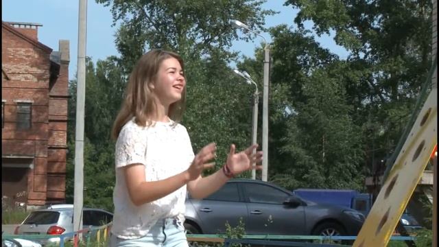 Тысячу стаканчиков вологодского мороженого привезли сегодня в «Город детства»