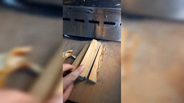 Свинные ушки горячего копчения с подваром