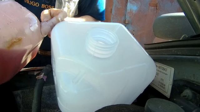 Шевроле нива , расширительный бачок замена . смотреть онлайн