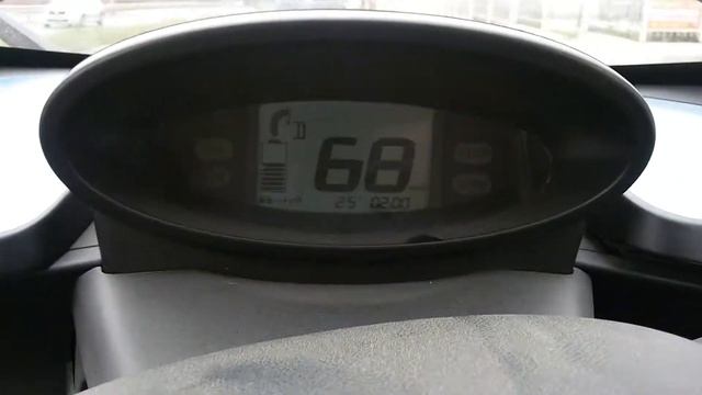 Renault Twizy ZE 17 HP Acceleration смотреть онлайн