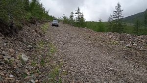 Усть-Нера , спуск с горнолыжной турбазы .