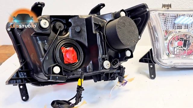 Toyota Tundra тюнинг комплект светодиодных фар. Toyota Sequoia модернизация фар. смотреть онлайн