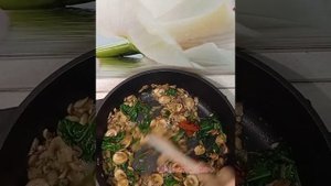 Паста с грибами и шпинатом в сливочном соусе